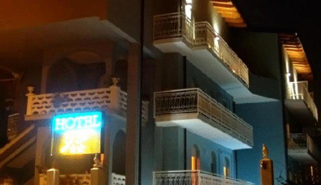 فندق جي إف سيسانو بوسكون المظهر الخارجي الصورة